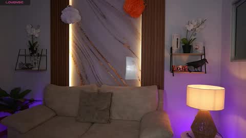 milacrave online show from 11-05-25, 11:32