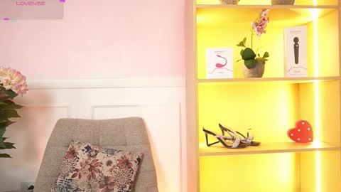 milacrave online show from 02-03-26, 11:37