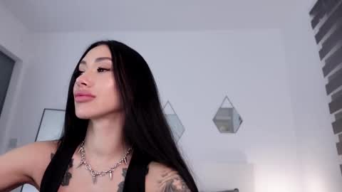 Mila       online show from 05-30-26, 09:56