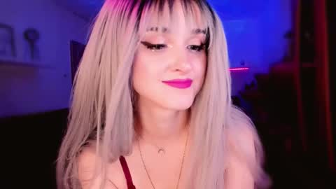 Snapshot of miladyjolie chatting on 05-05-26, 03:36 MiladyJolie online show from 05-05-26, 03:36