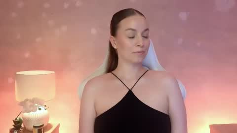 Mila Fleur online show from 07-15-26, 04:56