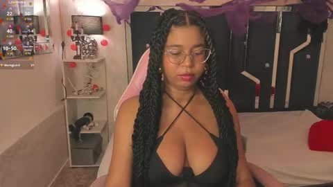 Milenna online show from 10-24-25, 04:53