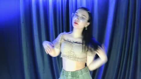 Snapshot of milaholeen66 chatting on 06-02-26, 06:32 milaholeen66 online show from 06-02-26, 06:32