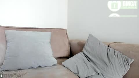 Mila online show from 04-02-26, 06:33