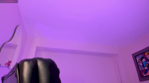 Mila  online show from 04-23-26, 11:20