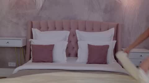 milaleoneli online show from 02-01-26, 03:10