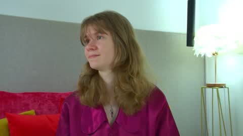 Mila online show from 03-15-26, 06:30