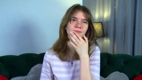 Mila online show from 04-05-26, 06:32