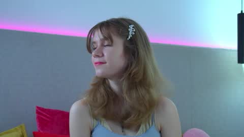 Mila online show from 04-09-26, 06:52