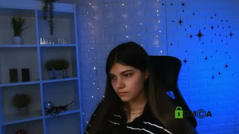 milamiuuu online show from 06-16-26, 10:07
