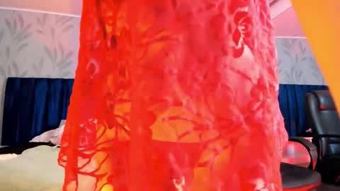 Daphne online show from 02-14-26, 05:32