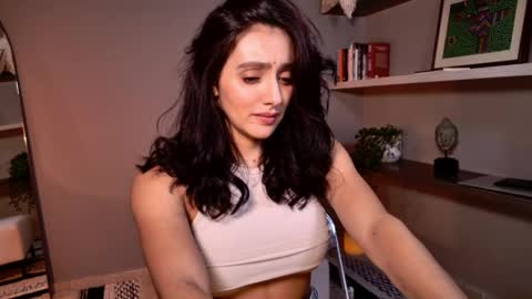 milana online show from 05-02-26, 12:04