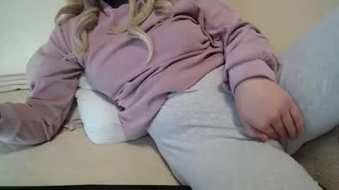 Snapshot of milana_neww chatting on 01-19-26, 08:51 Milana online show from 01-19-26, 08:51