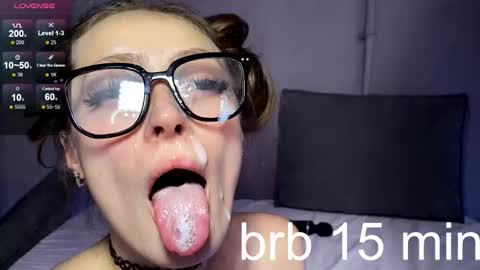 Snapshot of milana_sexwife chatting on 02-01-26, 02:26 Dan and Milana online show from 02-01-26, 02:26