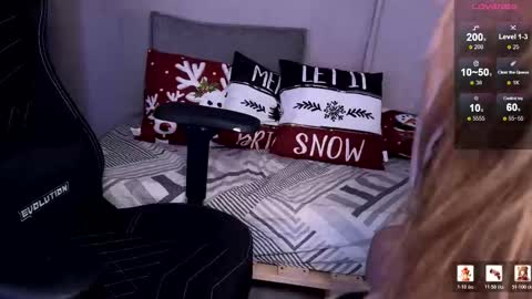 Snapshot of milana_sexwife chatting on 02-24-26, 08:40 Dan and Milana online show from 02-24-26, 08:40