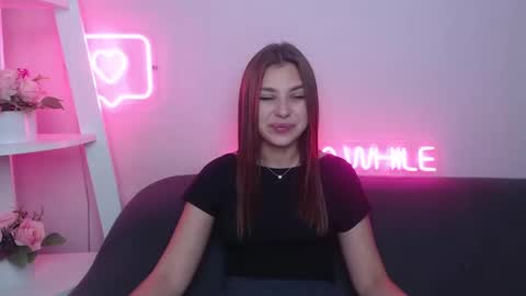 Snapshot of milanaangelas chatting on 02-10-25, 05:36 milanaangelas online show from 02-10-25, 05:36