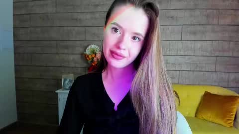 MilanaBalmain online show from 02-17-25, 10:40