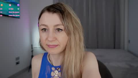 Snapshot of milanacamgirl chatting on 05-10-26, 04:56 Milana online show from 05-10-26, 04:56