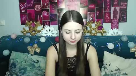 Snapshot of milanaroz chatting on 12-26-24, 05:47 milanaroz online show from 12-26-24, 05:47