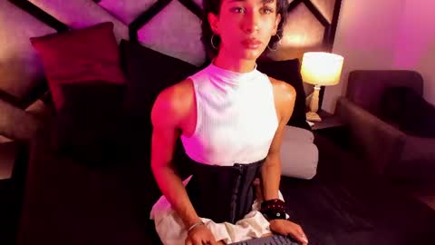 Snapshot of milanduval chatting on 07-17-26, 07:41 milanduval online show from 07-17-26, 07:41