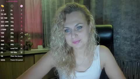 milanna_x online show from 09-17-25, 04:30