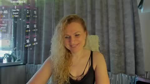 Snapshot of milanna_x chatting on 05-18-26, 04:57 milanna_x online show from 05-18-26, 04:57