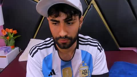 milanzaire online show from 10-23-25, 01:49