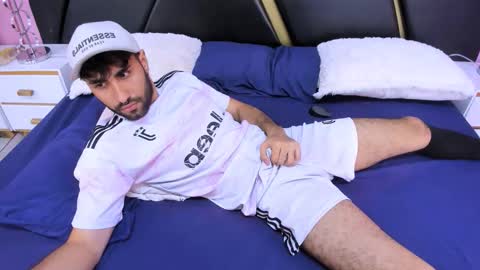 milanzaire online show from 11-05-25, 02:00