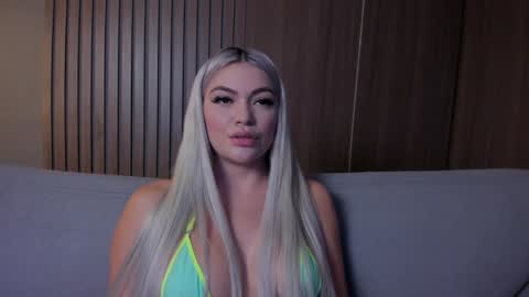 Sexy Mila  online show from 01-31-25, 03:00