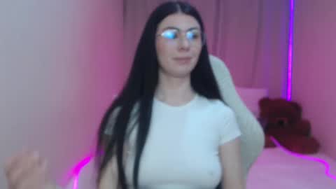 milasecretsss online show from 05-13-26, 07:17