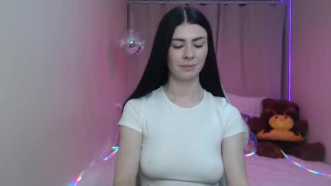 milasecretsss online show from 05-21-26, 12:01
