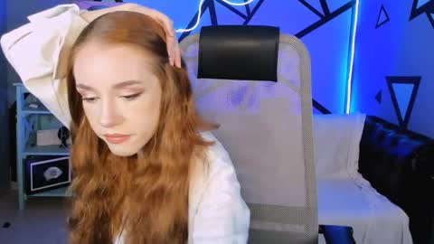 Mila online show from 05-16-26, 05:15