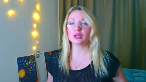 milasmille online show from 10-20-25, 11:05