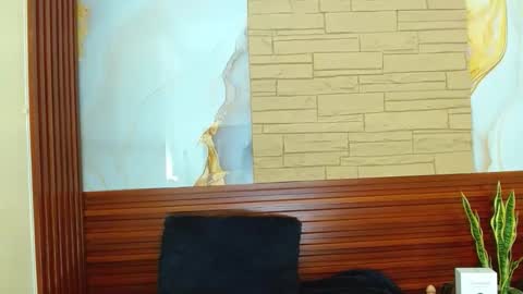 Ana online show from 10-31-25, 06:20