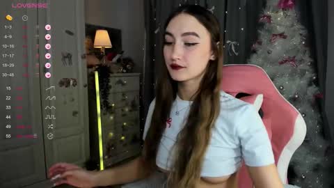 Snapshot of milemissyy chatting on 01-11-26, 09:25 Mia online show from 01-11-26, 09:25