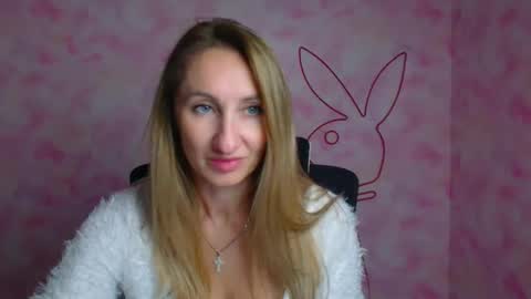 Milena online show from 04-25-26, 11:35