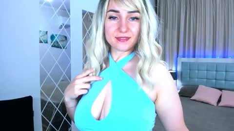 MilenaDaisy online show from 05-25-26, 03:12