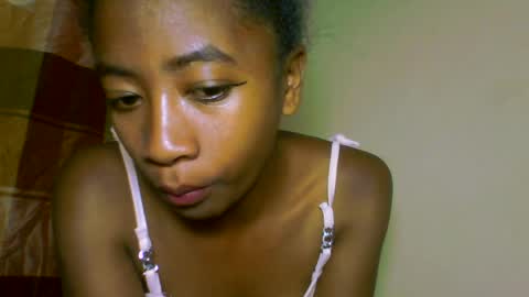 Snapshot of milennah chatting on 06-16-26, 10:51 milennah online show from 06-16-26, 10:51
