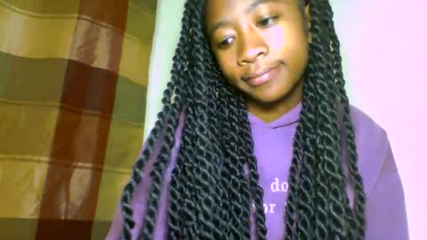 Snapshot of milennah chatting on 07-19-26, 12:58 milennah online show from 07-19-26, 12:58