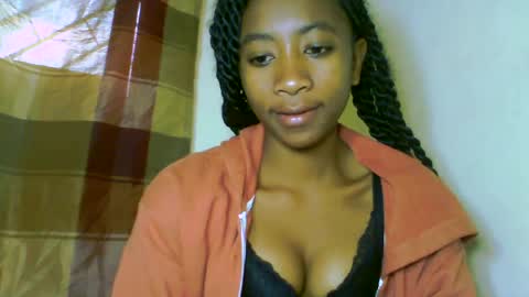 Snapshot of milennah chatting on 07-28-26, 08:54 milennah online show from 07-28-26, 08:54