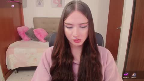 Miley online show from 11-21-25, 01:21