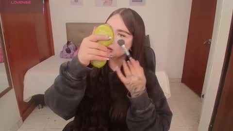 Miley online show from 02-18-26, 02:35