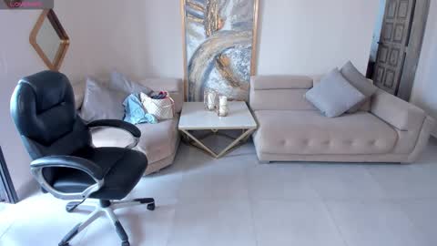 Miley Cruz  IG miley model23 online show from 10-17-25, 07:38