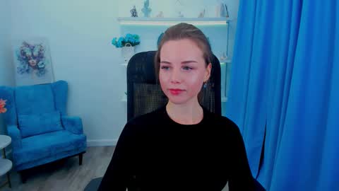 Snapshot of mileygloss chatting on 11-17-25, 11:27 mileygloss online show from 11-17-25, 11:27