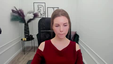 Snapshot of mileygloss chatting on 11-30-25, 12:42 mileygloss online show from 11-30-25, 12:42