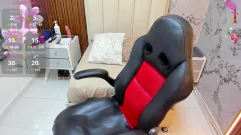 MILEY online show from 02-25-26, 08:29