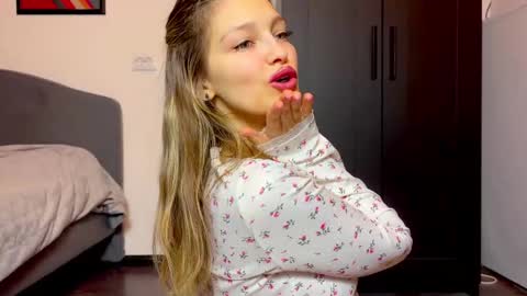 mileyy_cute online show from 03-03-26, 11:10