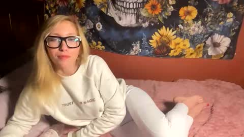 Snapshot of milf4everjenna chatting on 02-06-26, 03:33 milf4everjenna online show from 02-06-26, 03:33