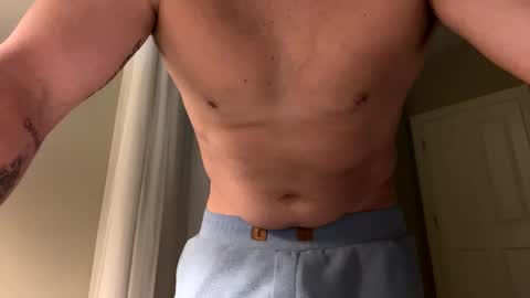 milf_hunter2222 online show from 03-31-26, 12:05