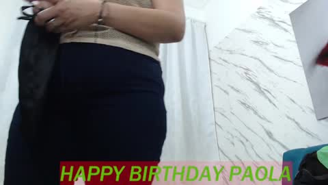 Snapshot of milf_loven chatting on 12-24-24, 11:00 Milf Loven online show from 12-24-24, 11:00